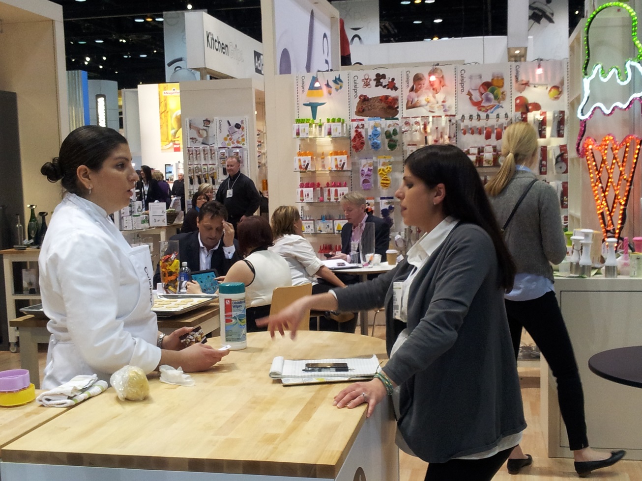 Housewares Show Gives Back to Five Chicagobased Charities TSNN Trade